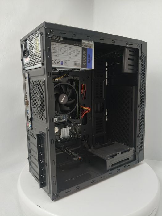 Ryzen,Komputer do biura/gier,Radeon™ Vega 3, 16 GB,SSD,Win 11 Pro