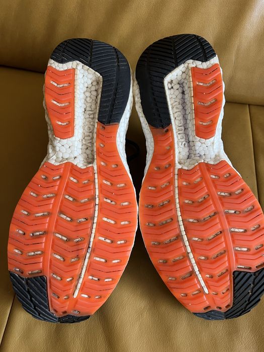 бігові кросівки Saucony Triumph 17 45р
