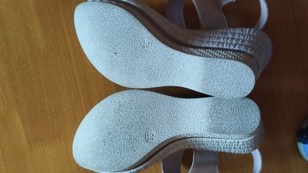 Klapki skórzane Lasocki