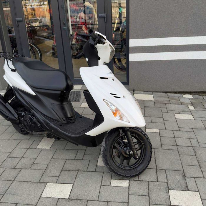 Б/у скутер Suzuki Address V125S, 10 к.с. інжектор, двомісний, доставка