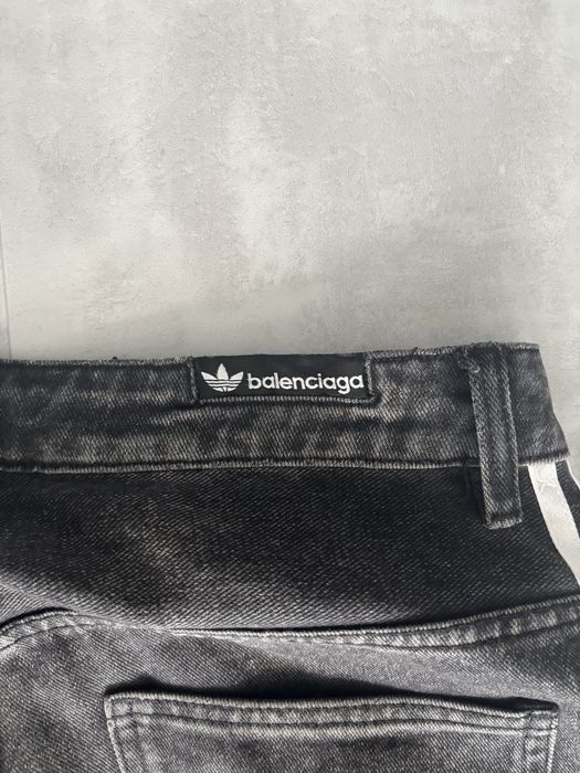 Jeansy Balenciaga x Adidas