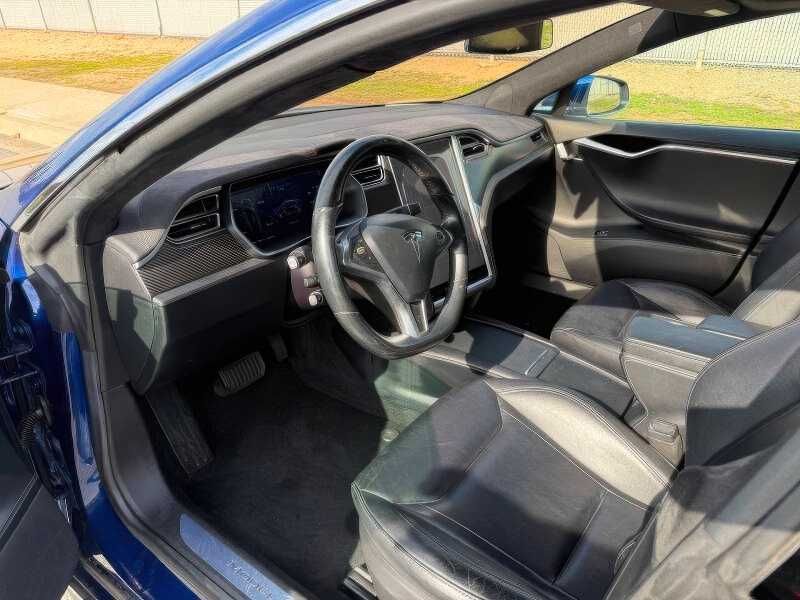 2016 Tesla Model S 70