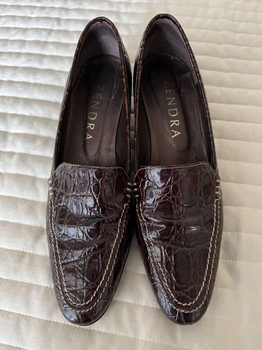 Sapatos castanhos, animal print