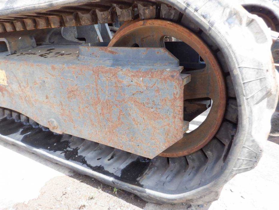 Гусеничний екскаватор HITACHI ZX20UR-5A