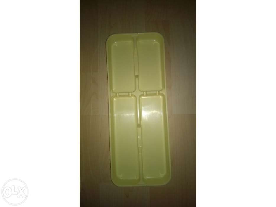 2 Suporte de gavetas amarelos