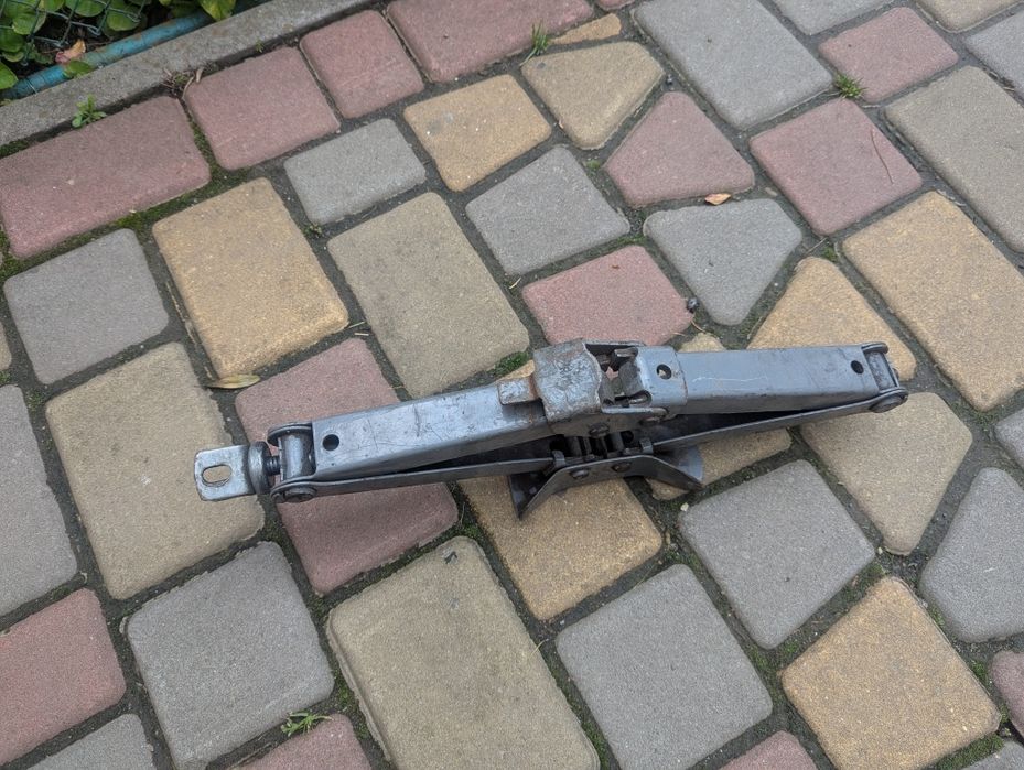 Домкрат Форд, Ford Fiesta оригінальний