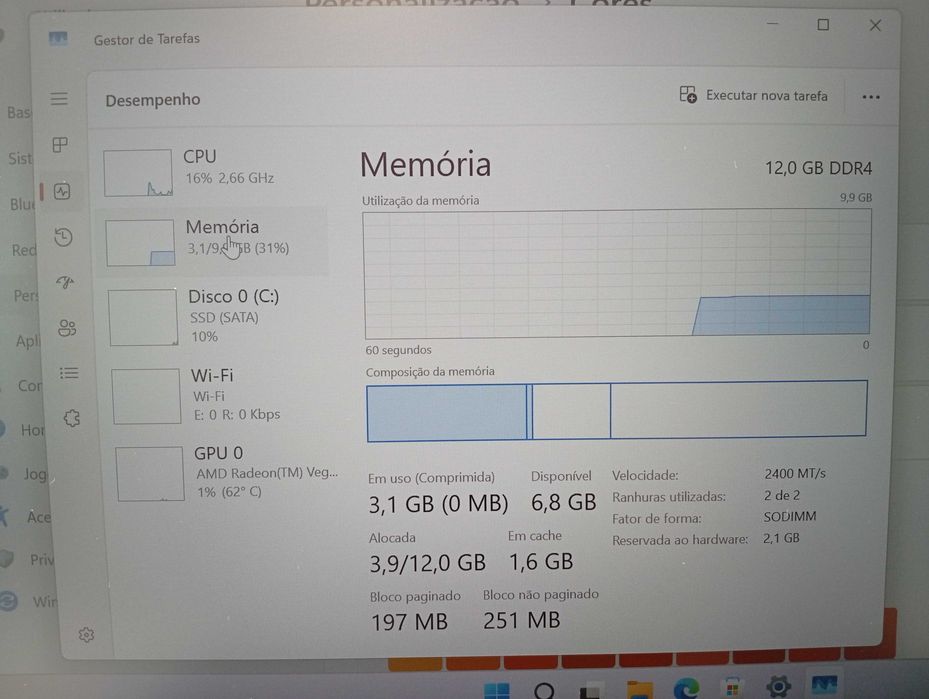 HP Probook Ryzen 5 3500U + Radeon Vega 8 + 12GB RAM + SSD