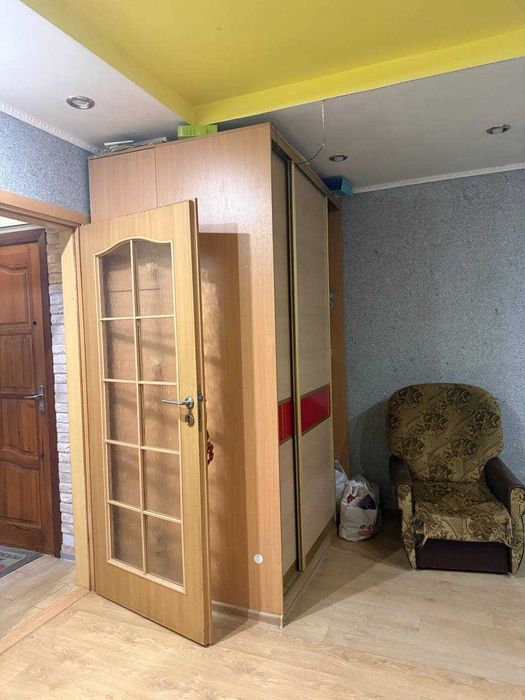 Продаж однокімнатної квартири на вул. Любечська