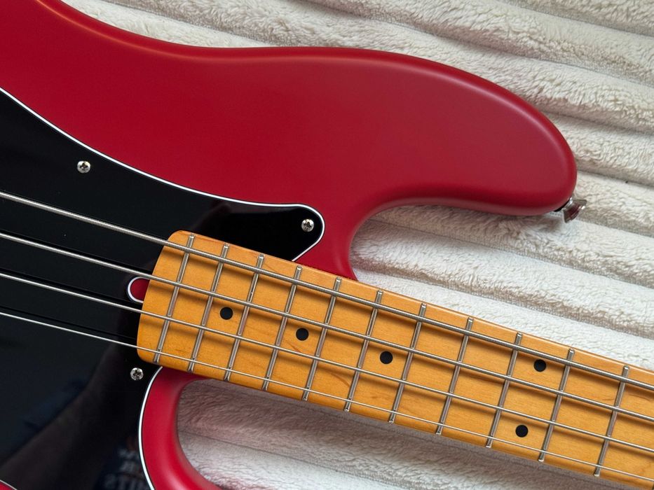 Bas Squier by Fender Precission Bass 40th Anniversary (EMG, High Mass)