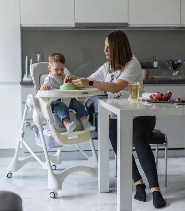 Стільчик для годування CARRELLO Caramel