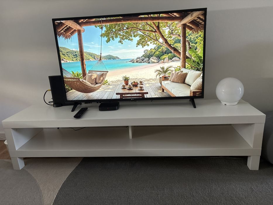 Móvel para tv Ikea Lack
