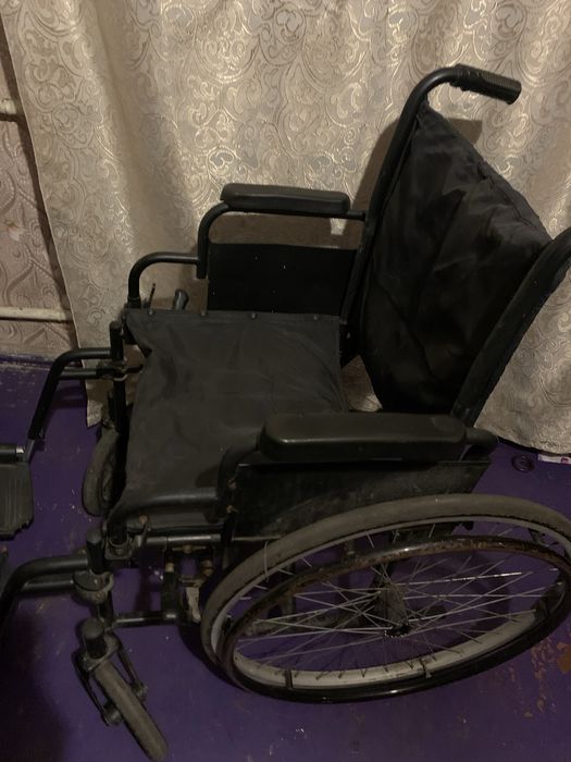 Коляска инвалидная
