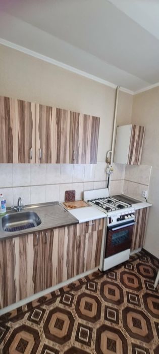 Продам 1 кімнатну Рональда Рейгана 11а