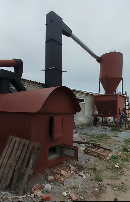 Дробилка сушилка шахтная.