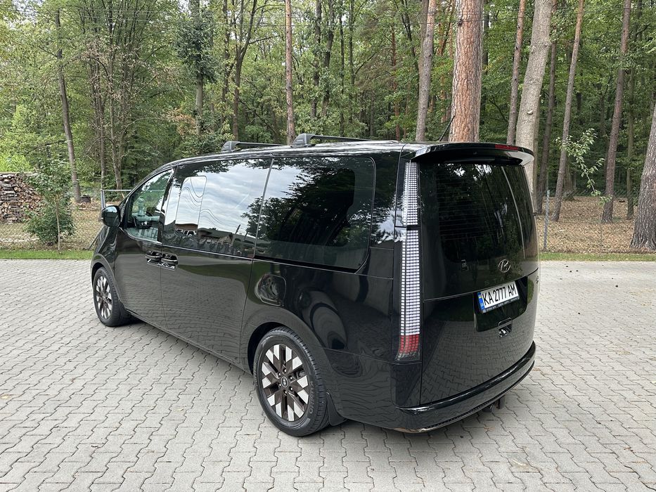 Hyundai Staria 2023 TOP 4WD Офіційна