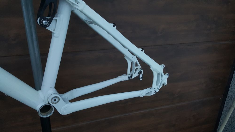 Двохпідвісна Рама  26 dt Swiss