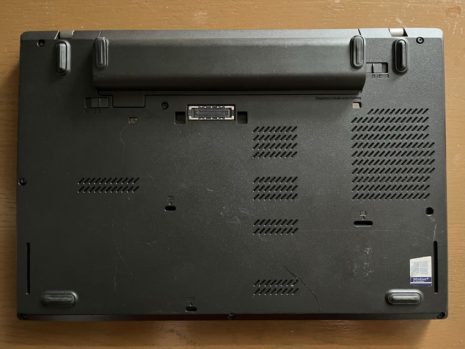 Lenovo ThinkPad L470 | i3-7100U | BIOS z hasłem | Uszkodzona klawiatura | na czesci