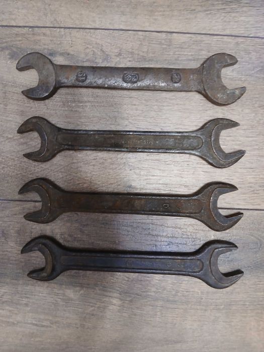 Ключі   рожкові.