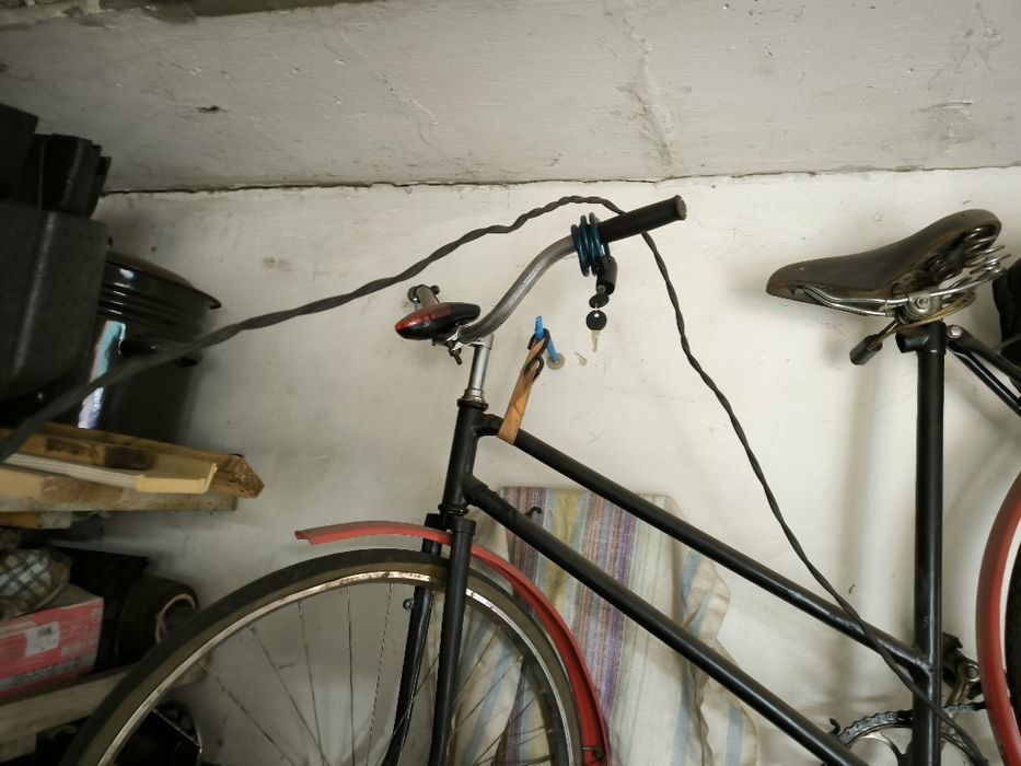 Два велосипеда Украина и Урал