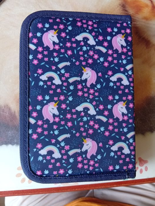 Piórnik z jednorożcem