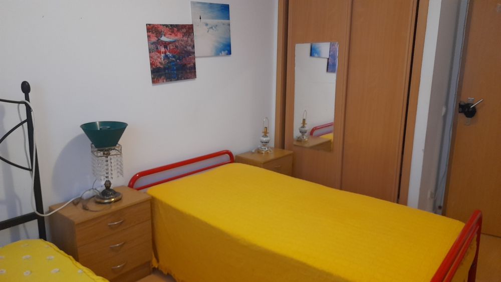 Quarto compartilhado  disponível 285€