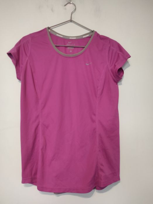 Bluzka sportowa Nike z odblaskiem