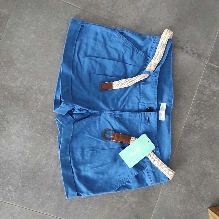 Nowe szorty damskie Cropp 40