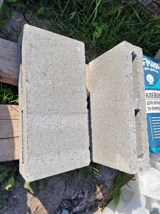 Акція! Продам шлакоблок 2 сорт, відмінна якість. Є також і інші блоки!