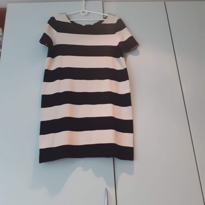 Sukienka H&M M w paski sportowa
