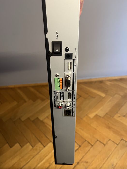 Rejestrator DS-7616NXI-K2 plus 4 kamery HWI-T221H