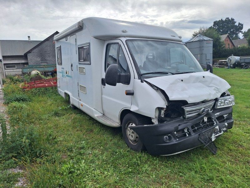 Weinsberg Imperiale półintegra  Półintegra  2.3 JTD 110KM
