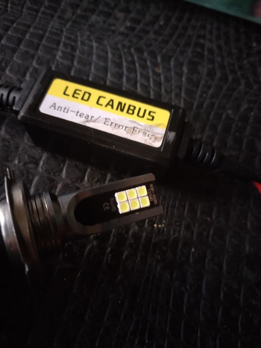 Lampadas LED  H7 luz branca novos a com adaptador CANBUS