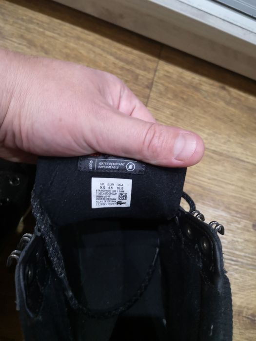 Кросівки, ботінки Lacoste