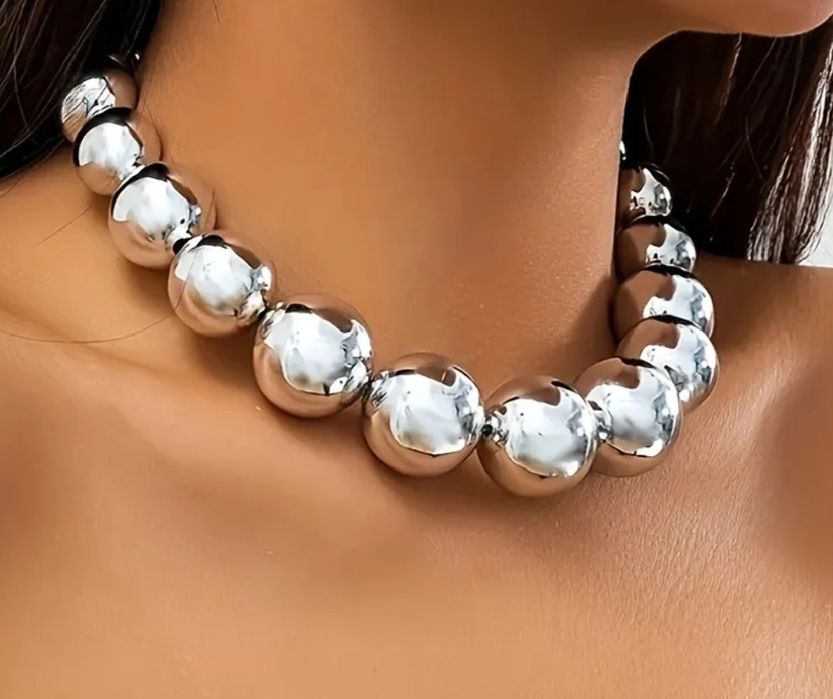 Nowe ze stali korale naszyjnik w kolorze srebrnym Zara duże