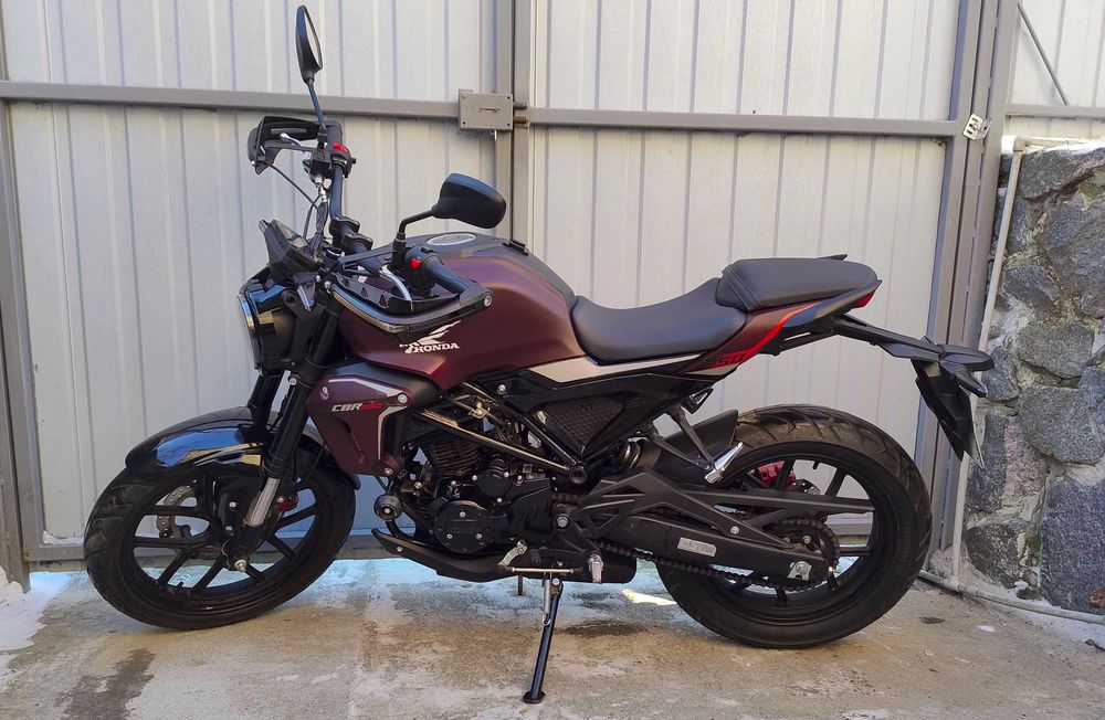 Мотоцикл Naked Rider CB250R