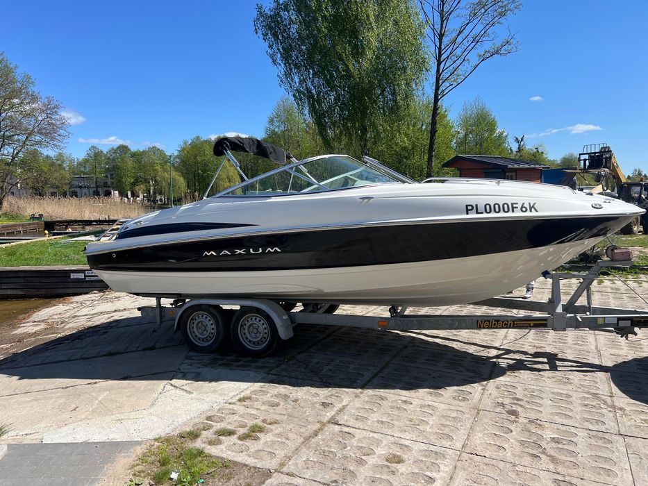 Łódź Maxum 2100 SC MGM 5.0 z przyczepą w zestawie