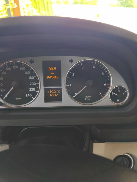 Mercedes B klasa W245