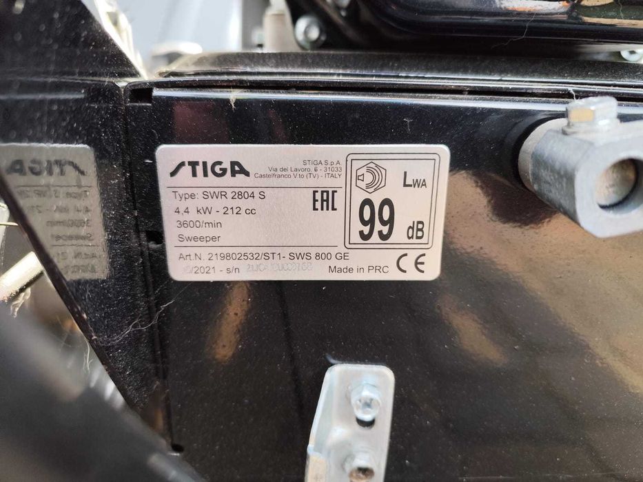 Zamiatarka spalinowa TIGA SWR2804S