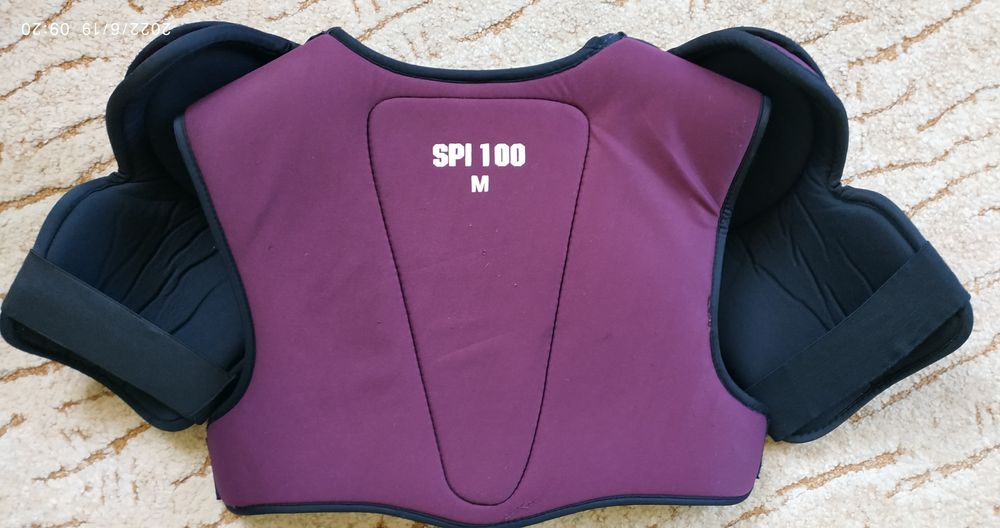 Хоккейная защита EASTON