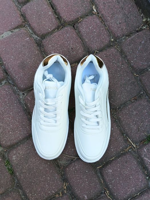 Buty nr 42.. Czytaj opis poniżej ogłoszenia. Nowe