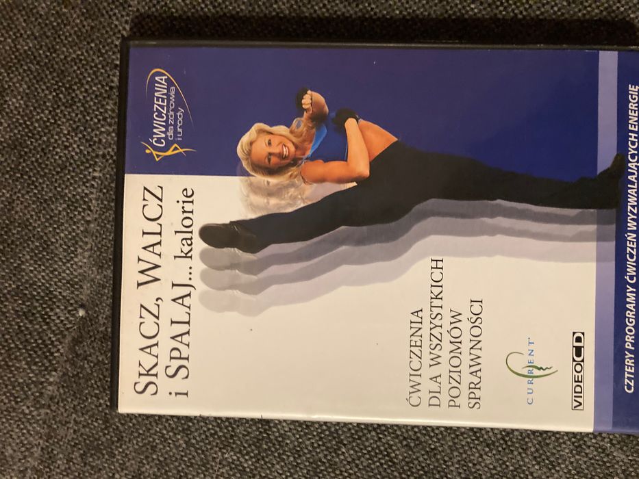 2 płyty z ćwiczeniami w domu