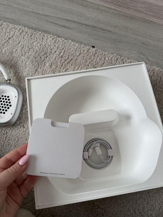 Sluchawki w stylu Airpods Max