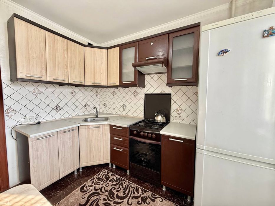 Здам 2-кімнатну квартиру на Скальда (Комарова)