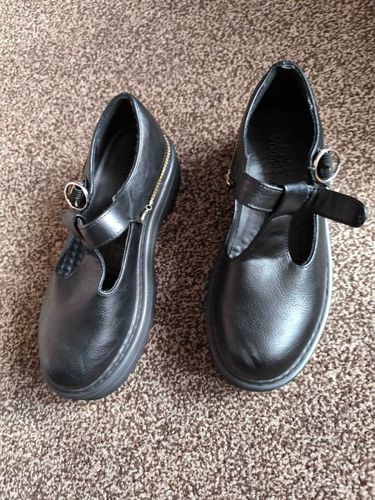 Buty damskie czarne 38