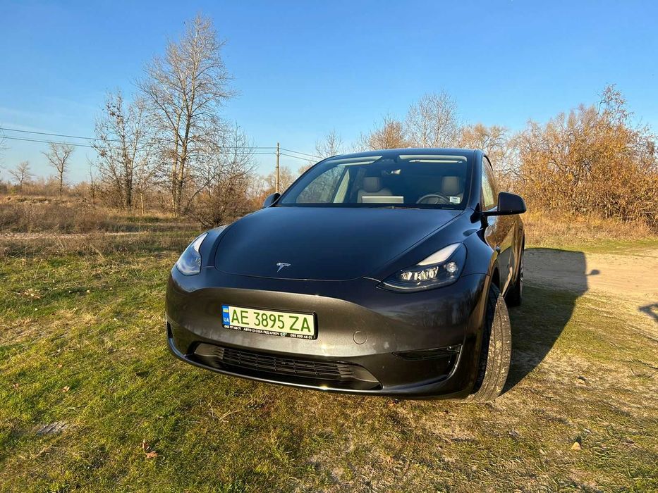 Продам авто TESLA model Y 2024