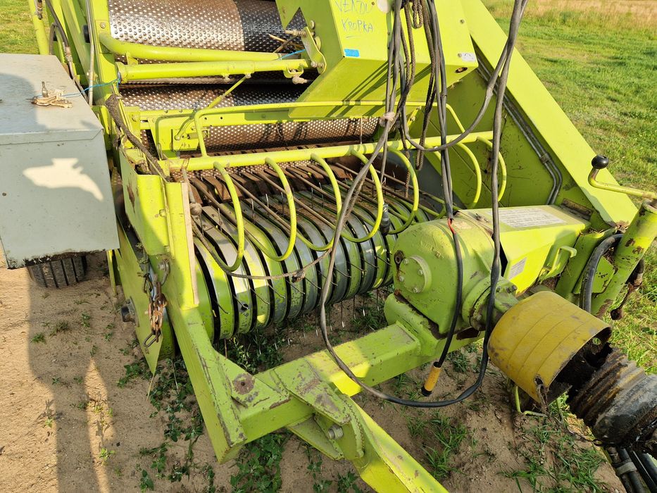 Sprzedam prasę rolującą Claas rollant 44 s nie 46 welger 12