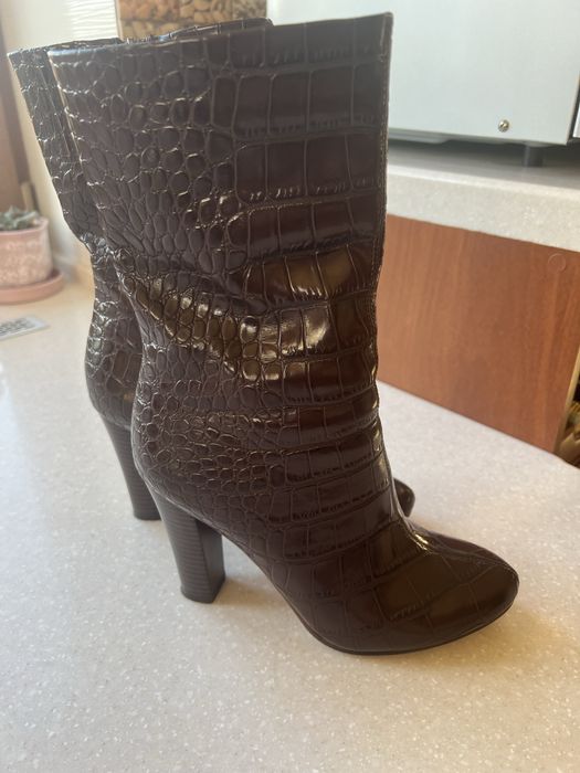 Продам черевички, ботинки, полусапоги розмір 38