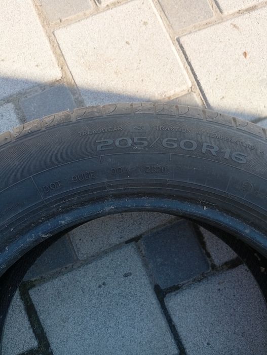 Продам резину лето 205*60*16