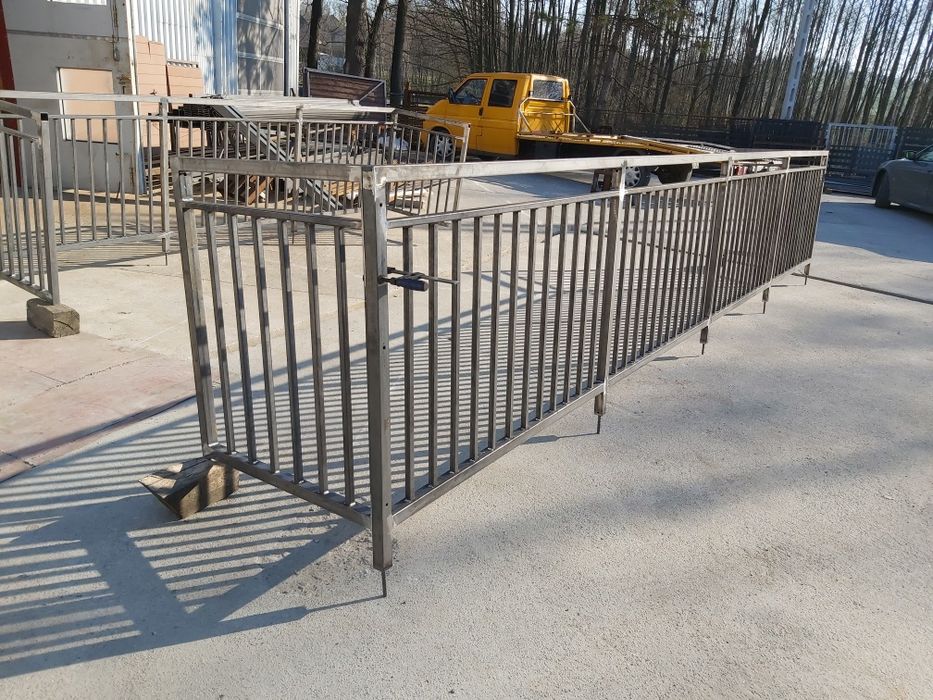 Balustrada balkonowa pionowa ocynk malowany proszkowo