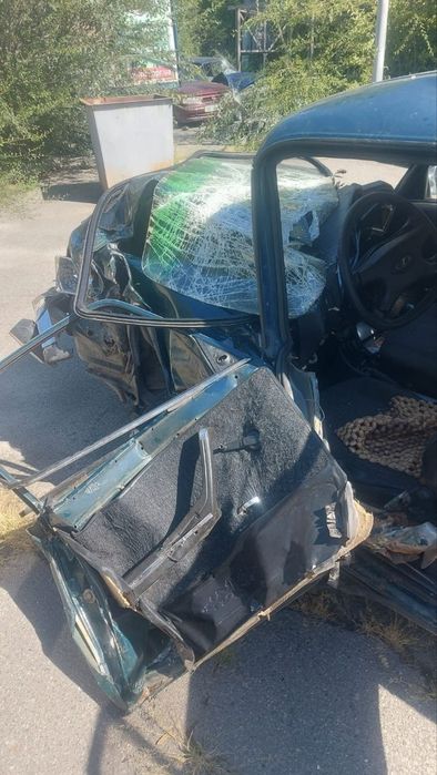 Продам ВАЗ 2104 на запчасті